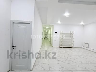 Еркін, кеңселер, дүкендер мен бутиктер, білім орталықтары, кабинеттер және жұмыс орындары, студиялар · 310 м², бағасы: ~ 1.4 млн 〒 в Таразе