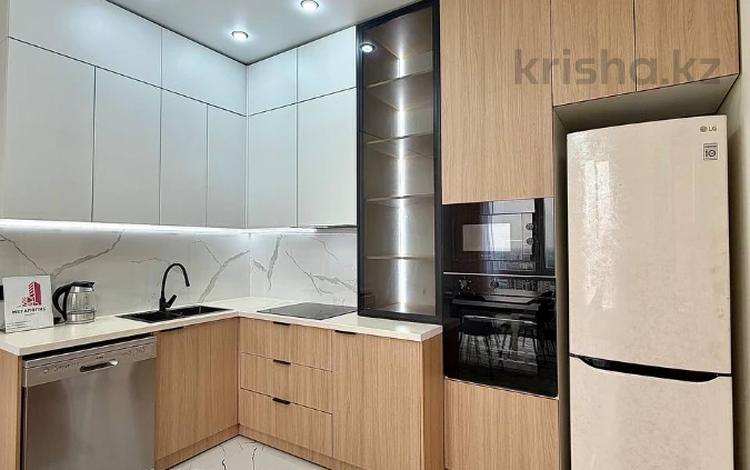 3-бөлмелі пәтер · 120 м² · 16/33 қабат, проспект Аль-фараби 15/1 — Померанцева, бағасы: 1.2 млн ₸ в Алматы, Бостандыкский р-н — фото 2