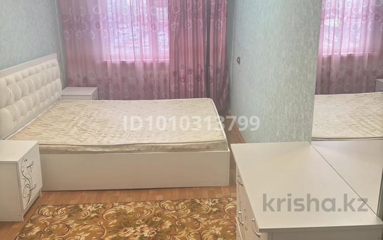 3-комнатная квартира · 58 м² · 3/5 этаж, Толе-би — Рядом верхний рынок за 150 000 ₸ в Шымкенте, Аль-Фарабийский р-н — фото 2