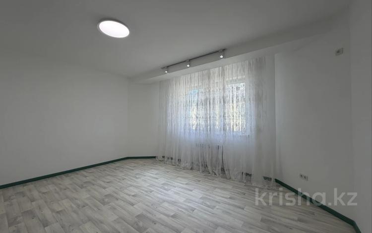 2-комнатная квартира · 76.5 м² · 9/9 этаж, Валиханова 21 Б за 38 млн ₸ в Атырау — фото 2