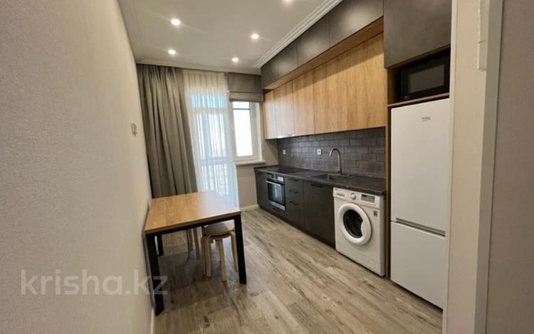 2-бөлмелі пәтер · 65 м² · 5/8 қабат, Мамыр-4 мкр 165А, бағасы: 350 000 ₸ в Алматы, Бостандыкский р-н — фото 2