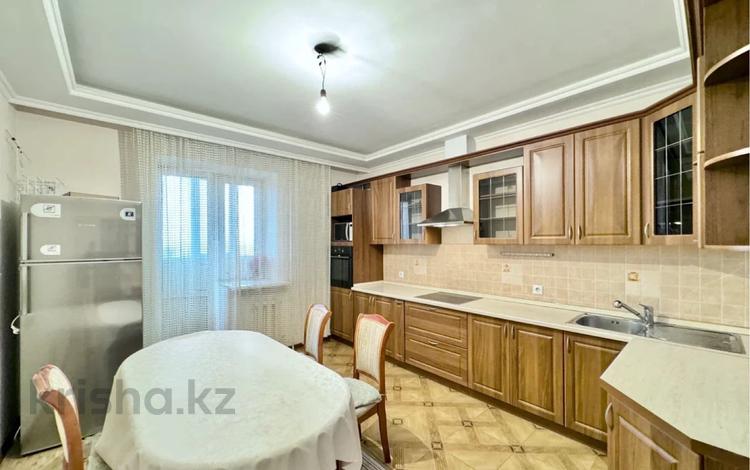 4-комнатная квартира, 134 м², 6/12 этаж, Айнаколь 60