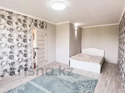1-комнатная квартира, 36 м², 5/5 этаж, Кабанбай Батыра 145 за 7.3 млн 〒 в Талдыкоргане