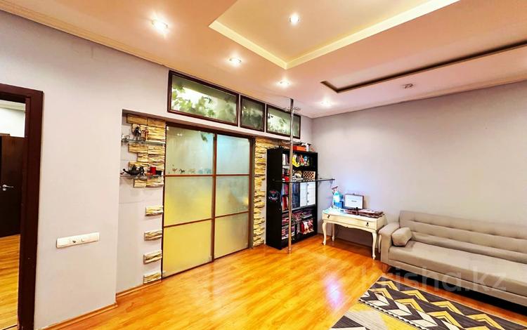 3-бөлмелі пәтер · 110.5 м² · 12/16 қабат, Сатпаева — Сейфуллина, бағасы: 92 млн ₸ в Алматы, Бостандыкский р-н — фото 7