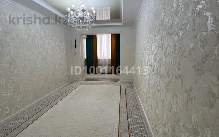 2-комнатная квартира · 57.2 м², 17-й мкр 93 — 93 за 20 млн ₸ в Актау — фото 2