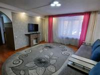 3-комнатная квартира, 80 м², 1/10 этаж посуточно, Ибраева 156 — Шакарима за 20 000 〒 в Семее