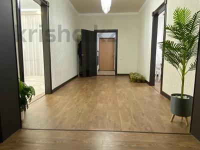 Отдельный дом · 4 комнаты · 120 м² · 9 сот., Ул.Акжайык 3 за 48.5 млн ₸ в 
