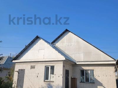 Жеке үй · 3 бөлме · 110 м² · 6 сот., Ж. Жабаева — Магазин Алихан, бағасы: 32 млн 〒 в Комсомоле