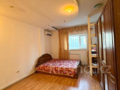 2-бөлмелі пәтер · 64 м² · 1/9 қабат, мкр Тендык, Сатпаева 2 В, бағасы: 20.6 млн ₸ в Атырау