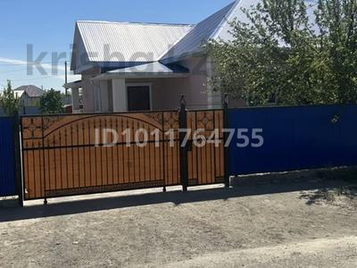 Жеке үй · 5 бөлме · 175 м² · 12 жүзд., 21-я ул. 21, бағасы: 43 млн ₸ в Атырау, мкр Авангард-2