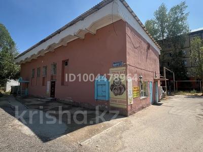 Свободное назначение, офисы, магазины и бутики, склады, общепит, салоны красоты, сельское хозяйство, бани, гостиницы и зоны отдыха, фитнес и спорт, медцентры и аптеки, образование, развлечения, конференц-залы, кабинеты и рабочие места, студии · 255 м² за 500 000 〒 в Таразе