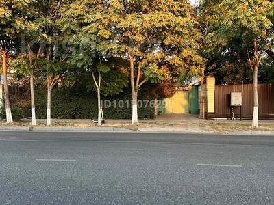 Часть дома · 3 комнаты · 55 м² · 5.1 сот., Казыбек бй 166 за 53 млн ₸ в Шымкенте, Аль-Фарабийский р-н