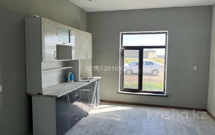 Отдельный дом · 2 комнаты · 70 м² · 15.5 сот., мкр Азат, Азат ш/а за 23 млн ₸ в Шымкенте, Енбекшинский р-н — фото 2