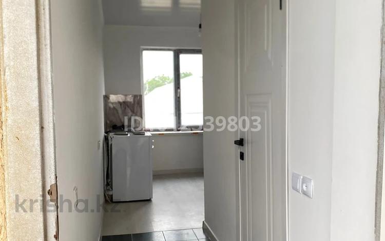 1-бөлмелі пәтер · 30 м² · 2 қабат, мкр Самал-1, Улица Шилменбетова 54а, бағасы: 100 000 ₸ в Шымкенте, Абайский р-н — фото 2
