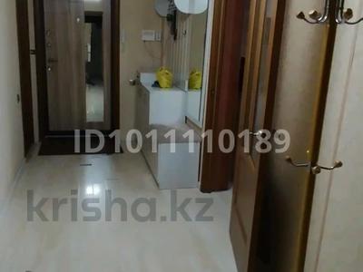 3-бөлмелі пәтер · 101 м² · 1/8 қабат, Микрорайон Алтын Ауыл 8/1, бағасы: 300 000 ₸ в Каскелене