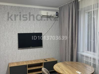 2-бөлмелі пәтер · 42 м² · 4/10 қабат, мкр Аксай-1 11/9, бағасы: 250 000 ₸ в Алматы, Ауэзовский р-н
