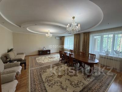 3-комнатная квартира · 120 м² · 3/5 этаж, Алия Молдагулова 50Б за 50 млн ₸ в Актобе