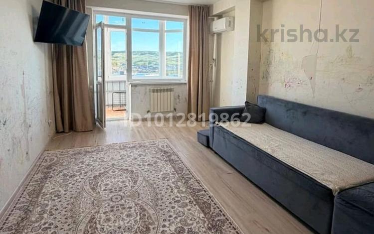 1-бөлмелі пәтер · 44 м² · 9/10 қабат, Есенберлина 13/4, бағасы: 150 000 ₸ в Усть-Каменогорске — фото 2