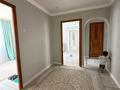4-бөлмелі пәтер · 93.4 м² · 8/9 қабат, мкр 12 42, бағасы: 31 млн ₸ в Актобе — фото 2