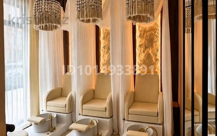 Сұлулық салондары · 50 м², бағасы: 150 000 ₸ в Атырау, мкр Нурсая — фото 2