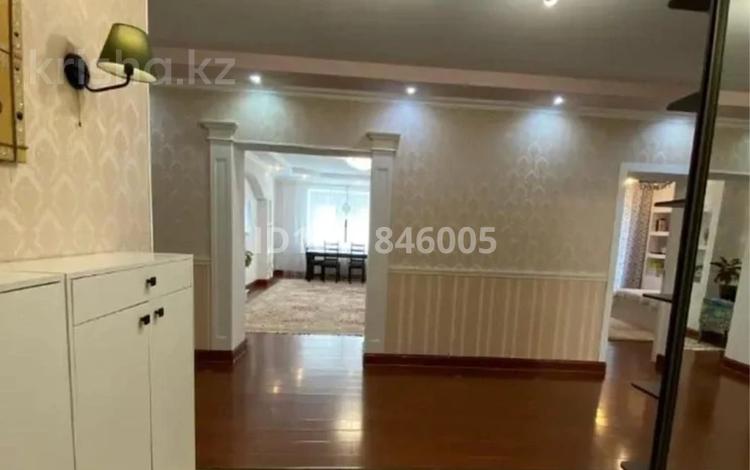 5-бөлмелі пәтер · 165 м² · 1/5 қабат, мкр. Алтын орда, Мәнгілік Ел 8/3, бағасы: 65.2 млн ₸ в Актобе — фото 2