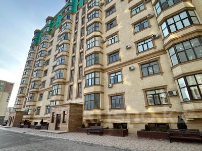 Продажа квартир в Мангистауской обл.: 4-комнатная квартира · 147 м² · 7/10 этаж, 19-й мкр 33 за 62 млн 〒 4-комнатная квартира · 147 м² · 7/10 этаж, 19-й мкр 33 за 62 млн 〒 в Актау