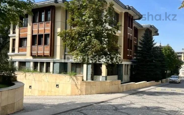5-бөлмелі пәтер · 230 м² · 2/3 қабат, Керей-Жәнібек хандар 276/10, бағасы: 425 млн ₸ в Алматы, Медеуский р-н — фото 6