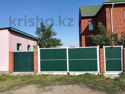 Жеке үй · 4 бөлме · 180 м² · 6 сот., Досаева 21, бағасы: 49 млн 〒 в Талапкер 