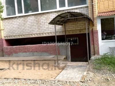 Свободное назначение, офисы, магазины и бутики, склады, общепит, салоны красоты, фитнес и спорт, медцентры и аптеки, образование, развлечения, конференц-залы, кабинеты и рабочие места, студии · 125 м² за 400 000 〒 в Актобе, мкр. Алтын орда