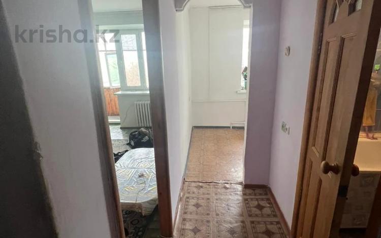1-комнатная квартира, 28 м², 5/5 этаж, К Сатпаева за 6.3 млн 〒 в Актобе — фото 2