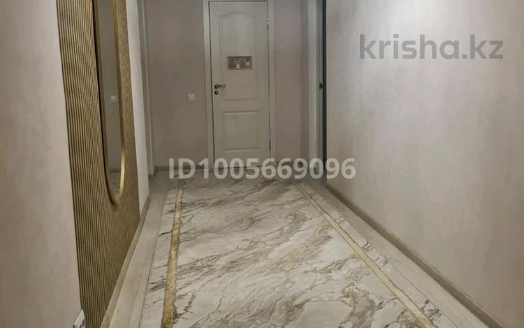 3-бөлмелі пәтер · 94.8 м² · 5/12 қабат, Дукенулы 38/1 — Дукенулы Валиханова, бағасы: 48 млн ₸ в Астане, Сарыарка р-н — фото 2