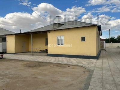 Жеке үй · 5 бөлме · 145 м² · 25.4 жүзд., Рахат 2.Жосалы 12- көше 52 — Орталыққа жақын. Асфальт көше. Супермаркеттер жақын., бағасы: 27 млн ₸ в Жанаозен