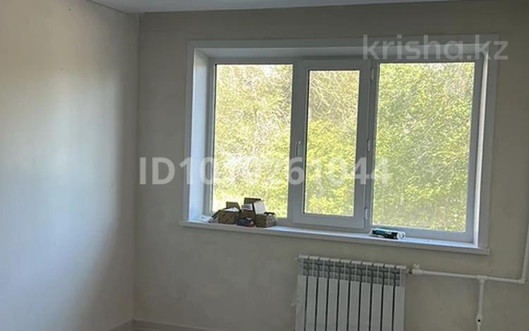 2-комнатная квартира · 40 м² · 1/5 этаж, 2 микрорайон 6 — Возле торгового дома Реал за 8.6 млн ₸ в Абае — фото 3