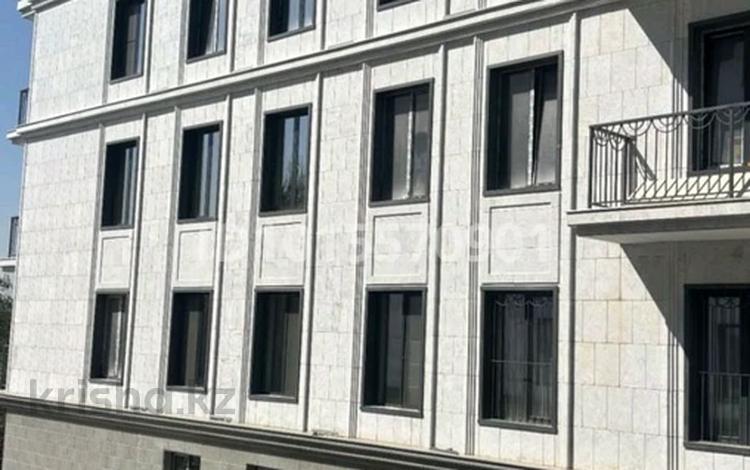 2-комнатная квартира · 89.9 м², Керей Жанибек Хандар 29/5 за 126 млн ₸ в Алматы, Медеуский р-н — фото 2