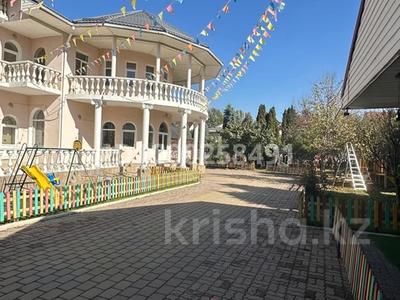 Отдельный дом · 8 комнат · 612 м² · 17 сот., мкр Рахат — Аскарова за 379 млн ₸ в Алматы, Наурызбайский р-н