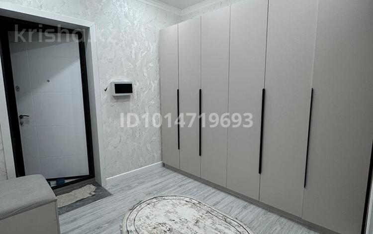 1-комнатная квартира · 45 м² · 6/12 этаж, мкр Тастак-1, Райымбека за 250 000 ₸ в Алматы, Ауэзовский р-н — фото 2