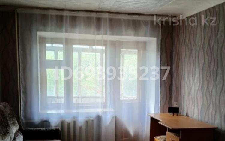 1 бөлме · 15 м² · 1 қабат, Космическая 4.1, бағасы: 130 000 ₸ в Усть-Каменогорске — фото 4