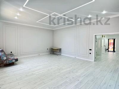 Продажа квартир в Жамбылской обл.: 4-комнатная квартира · 170 м², Дюйсена Баянова 194 за 56 млн 〒 4-комнатная квартира · 170 м², Дюйсена Баянова 194 за 56 млн 〒 в Таразе