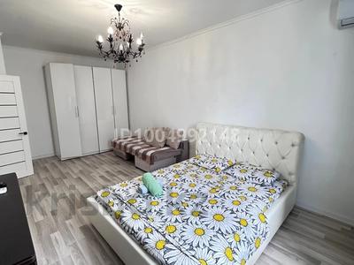 1-комнатная квартира · 45 м² · 9/13 этаж, Макатаева 127/11 — Шарипова за 19 999 ₸ в Алматы, Алмалинский р-н