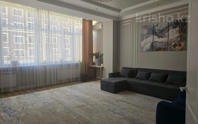 3-комнатная квартира · 105 м² · 2/16 этаж, 16-й мкр 64 за 34 млн ₸ в Актау — фото 3