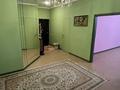 2-комнатная квартира · 85 м² · 8/10 этаж, 15-й мкр 56а за 300 000 ₸ в Актау — фото 9