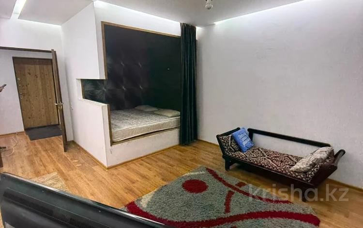 1-комнатная квартира · 45 м² · 9/17 этаж, Мамыр-1 за 32 млн ₸ в Алматы, Ауэзовский р-н — фото 2