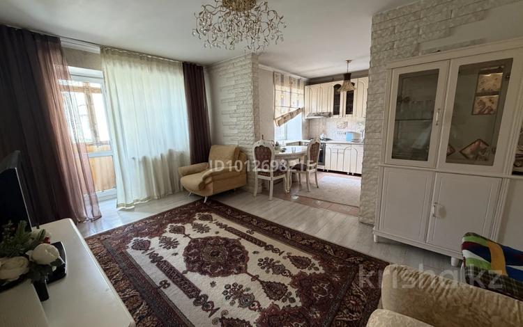 3-комнатная квартира · 62 м² · 2/5 этаж, мкр Михайловка за 32 млн ₸ в Караганде, Казыбек би р-н — фото 6