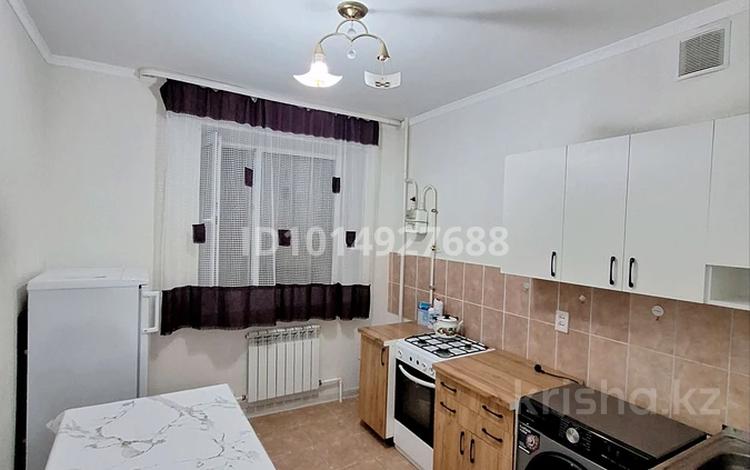 1-комнатная квартира · 34 м² · 2/9 этаж, мкр Болашак 155 — Бокенбай батыр115/7 за 100 000 ₸ в Актобе — фото 2