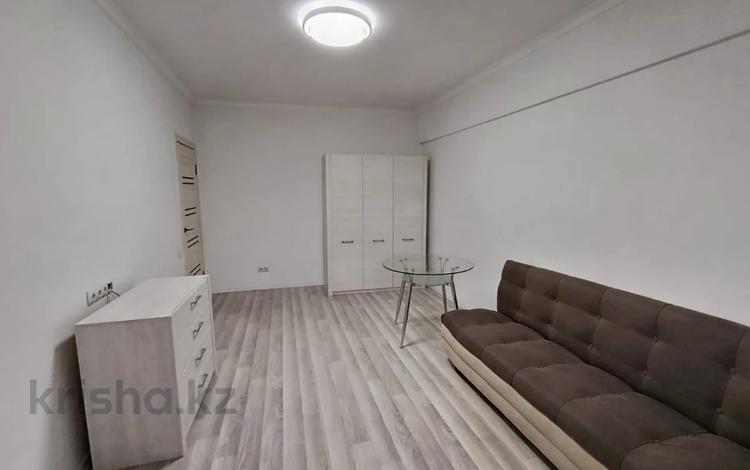3-бөлмелі пәтер · 70 м² · 2/4 қабат, Абылай хана 121, бағасы: 77.5 млн ₸ в Алматы, Алмалинский р-н — фото 2