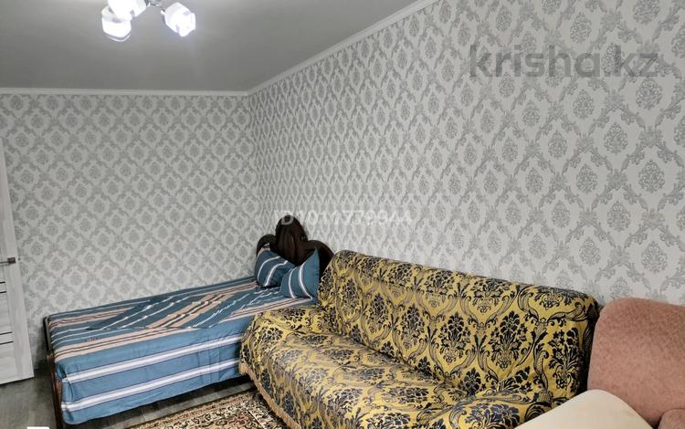 1-комнатная квартира · 35 м² · 3/5 этаж, Мәметова 48 за 8 000 ₸ в Уральске, мкр Школьник — фото 2
