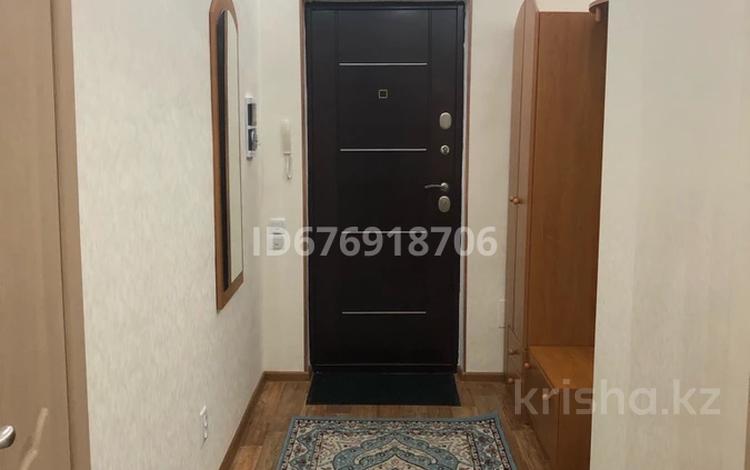 1-бөлмелі пәтер, 40 м², 11/13 қабат ай сайын, Мангилик Ел 17, бағасы: 160 000 〒 в Астане, Есильский р-н — фото 2