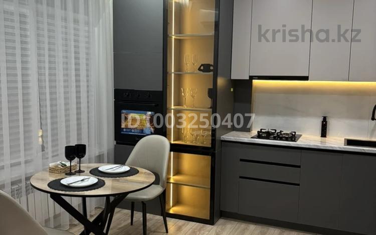 1-комнатная квартира · 40 м² · 3/9 этаж, мкр Центральный, Абая 26/2 за 16 000 ₸ в Атырау — фото 53