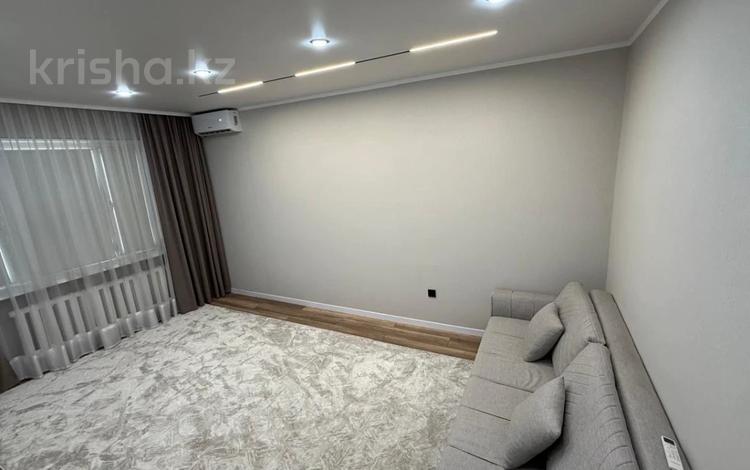 1-комнатная квартира · 40 м² · 7/9 этаж, мкр Аксай-3 за 32 млн ₸ в Алматы, Ауэзовский р-н — фото 2