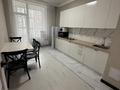 2-комнатная квартира · 70 м² · 5/12 этаж, Санжара Асфендиярова 8 за 300 000 ₸ в Астане, Нура р-н